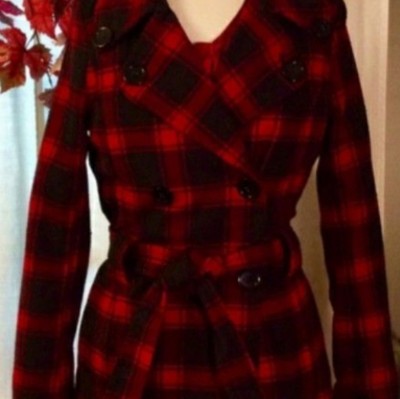 Coat - Picture 2 of 3